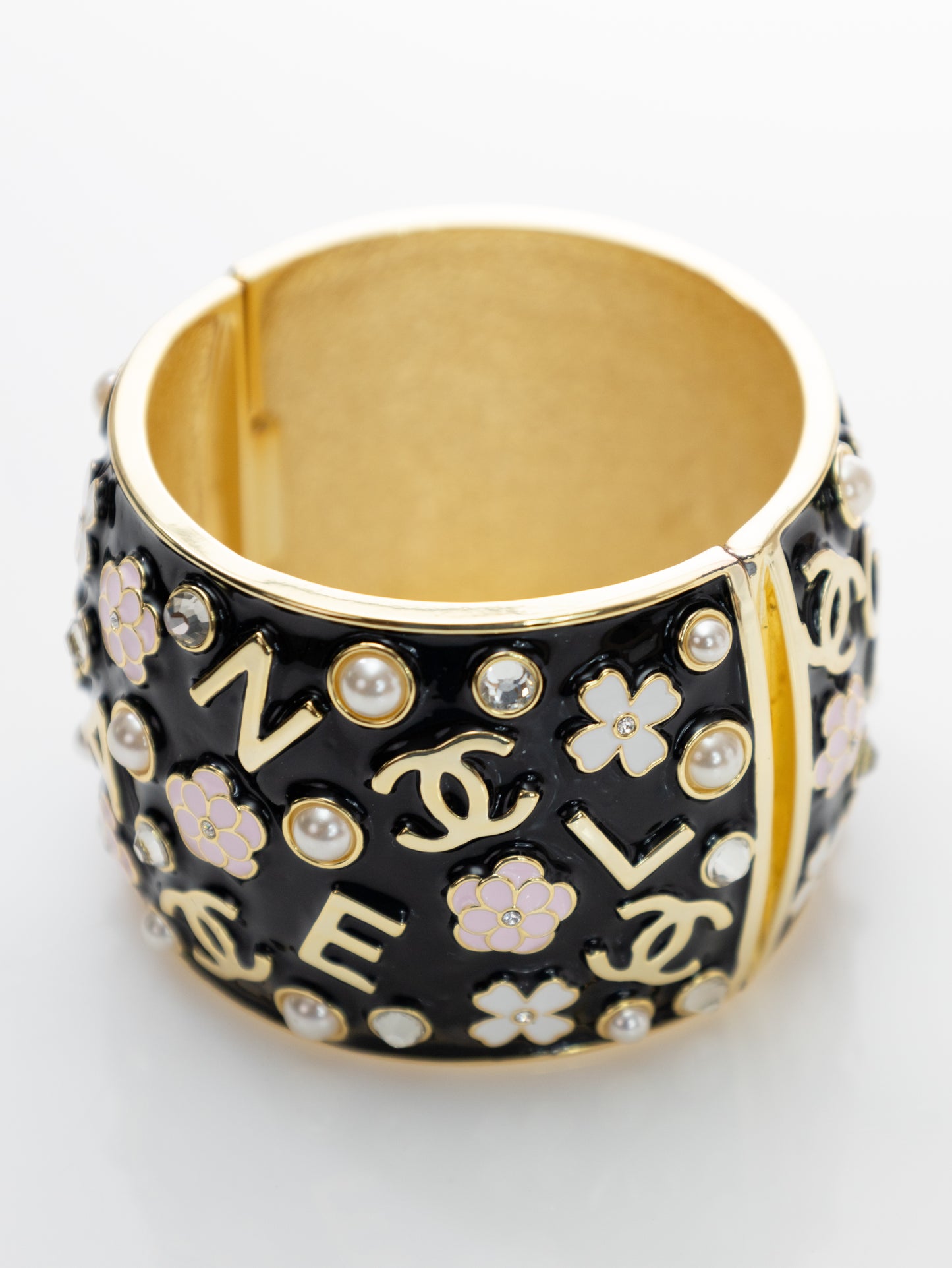 CHANEL Armband Armspange Armreif Schwarz Strass Perle Blume CC