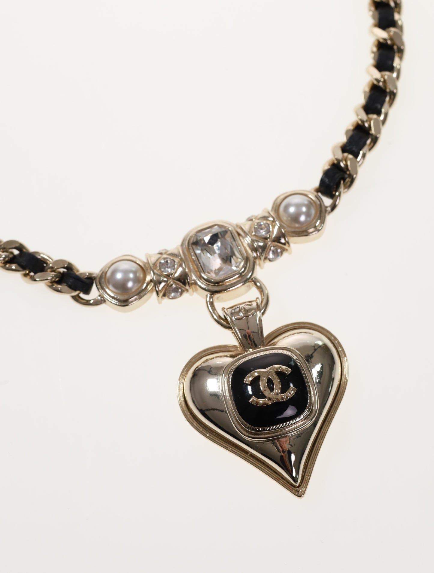 CHANEL Collier Halskette Kette CC Strass Herz Leder