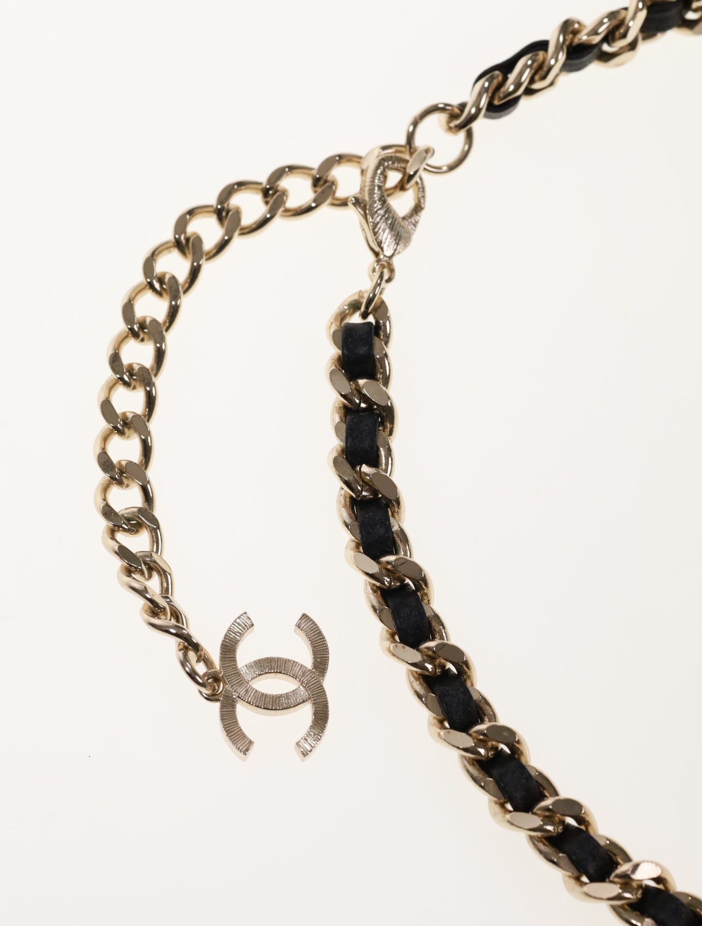 CHANEL Collier Halskette Kette CC Strass Herz Leder