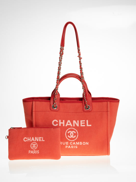 CHANEL DEAUVILLE Medium Size Shopper Rot mit Pochette - neues Modell