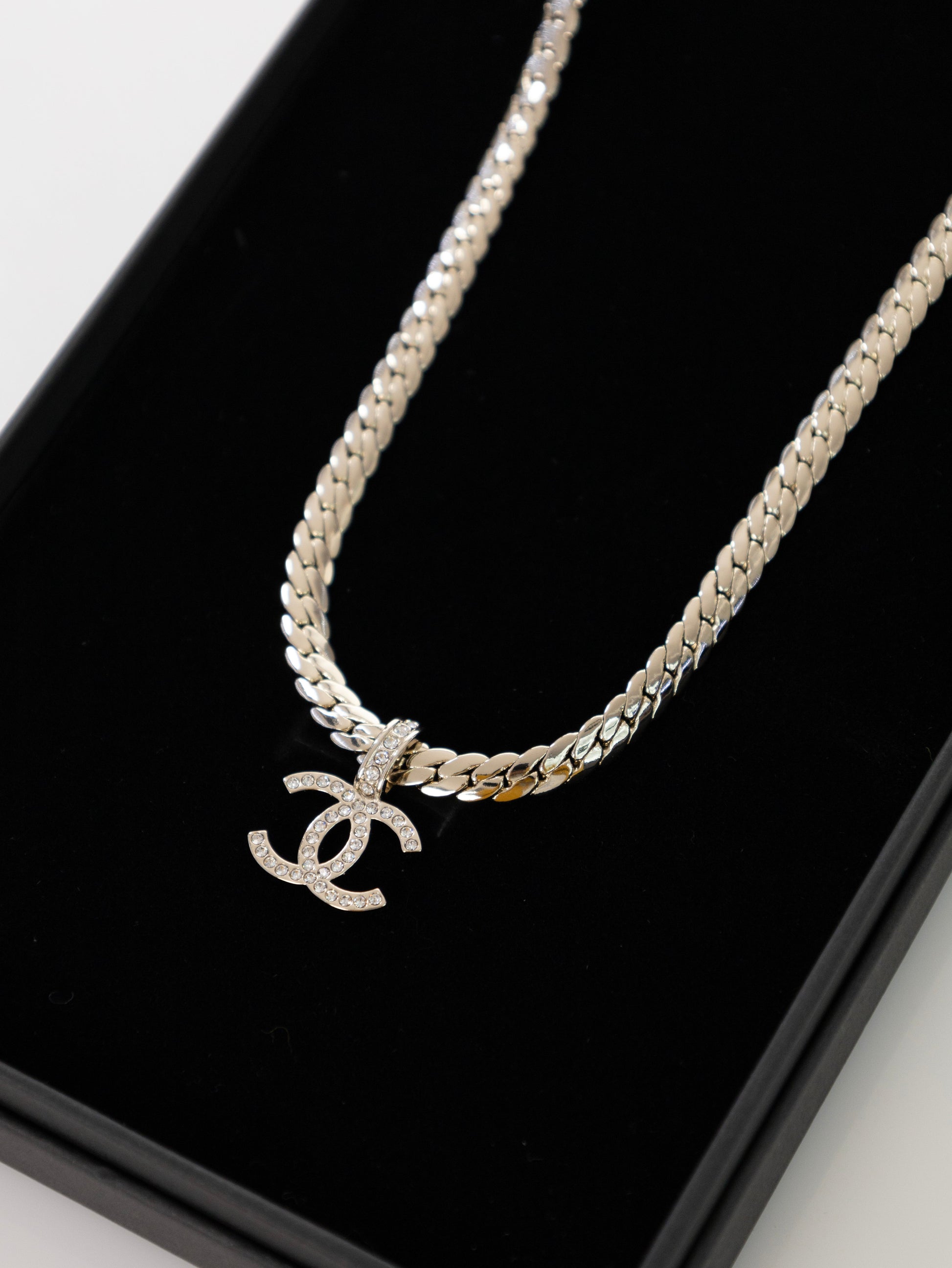 CHANEL Gliederkette CC Kette Champagner Gold Strass