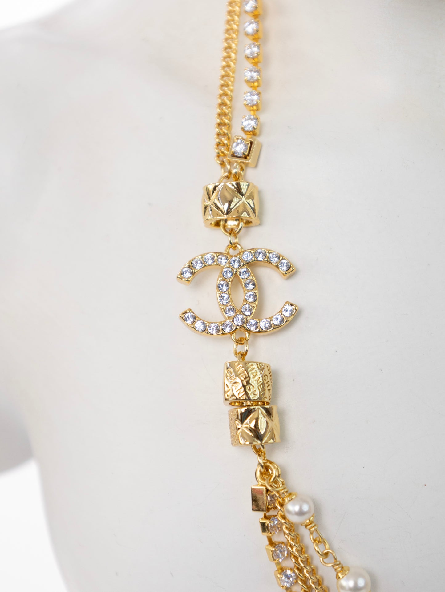 CHANEL Halskette CC Logo Strass Perlen Gold