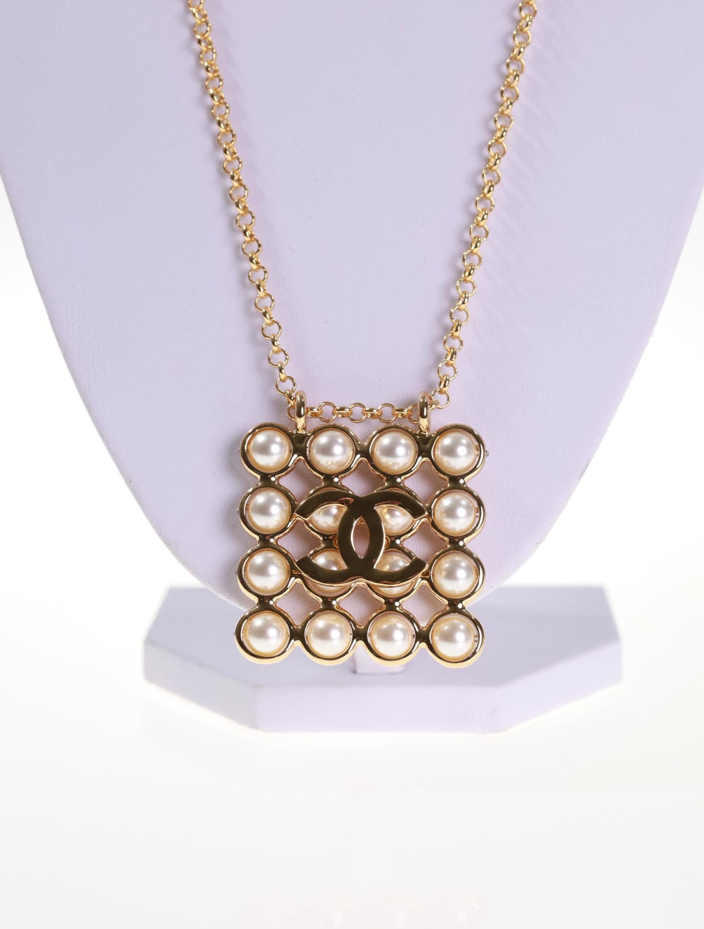 CHANEL Kette Perlenkette CC Gold