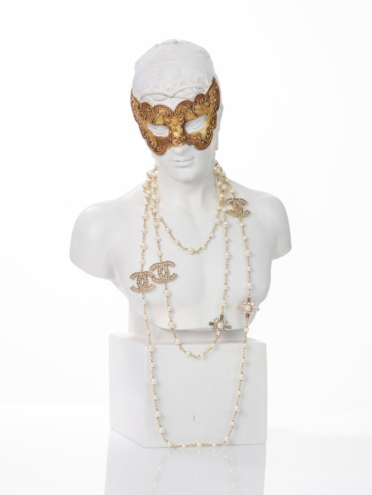 CHANEL Kette großes CC lange Halskette Gold mit Perlen