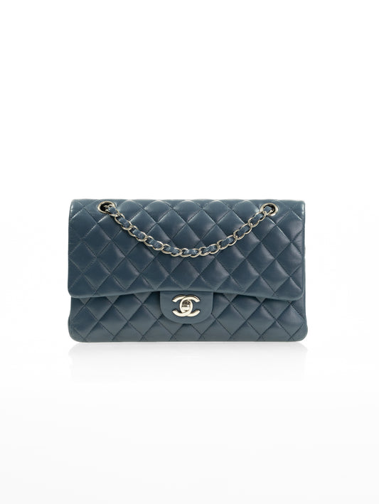 CHANEL Timeless Medium Double Flap Bag Marine Blau Silber