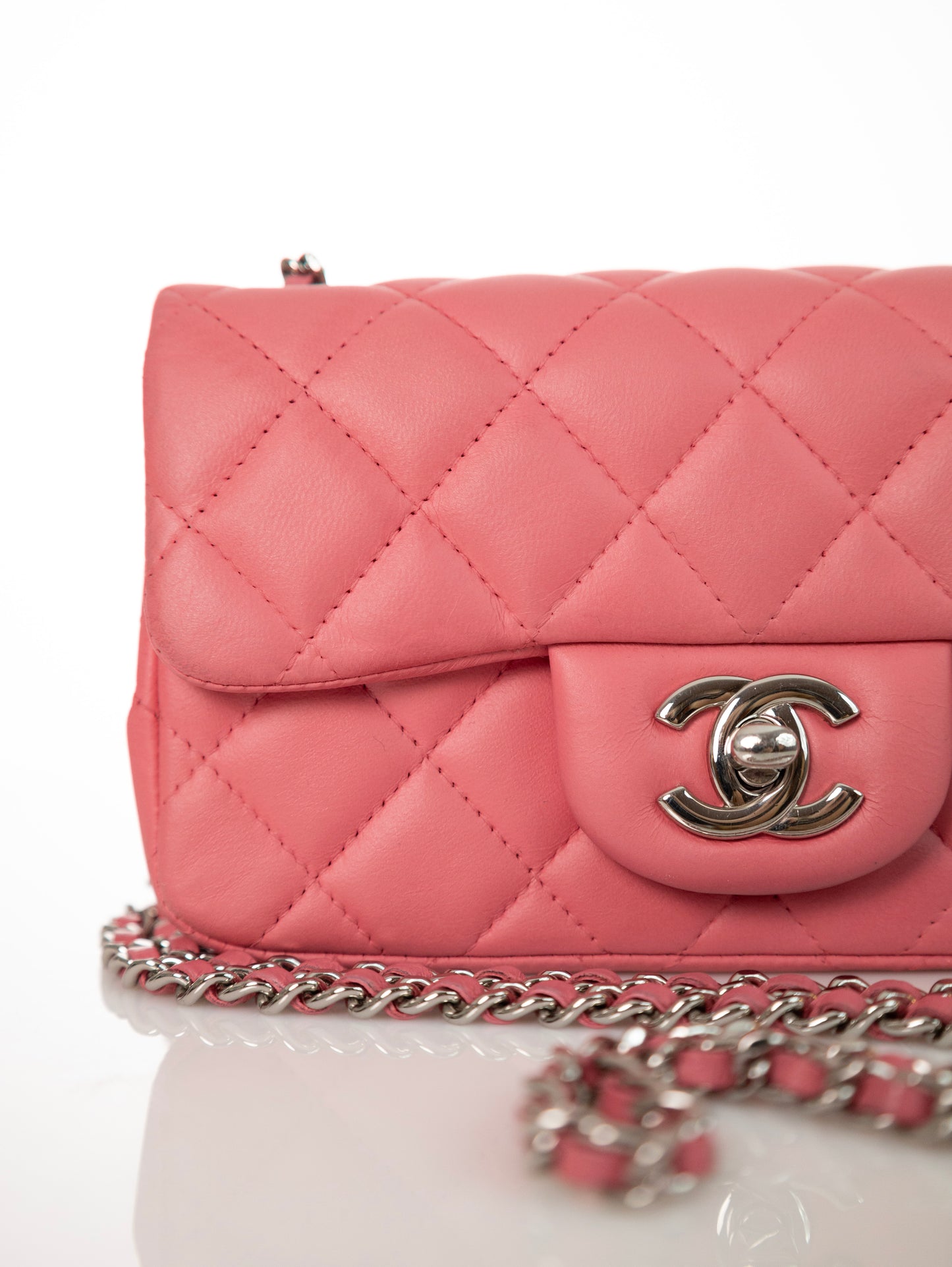 CHANEL Timeless Mini Lambskin Flap crossbody Bag Rosa/Silber