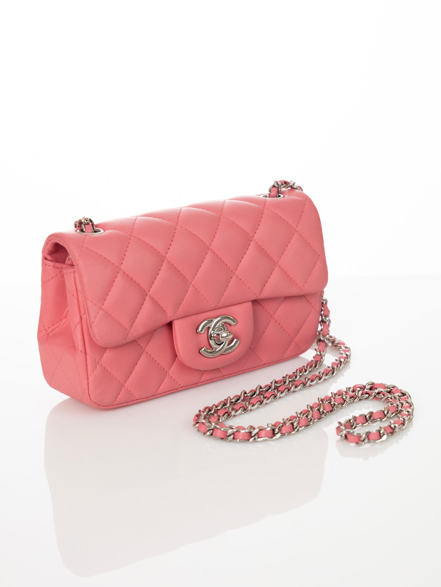 CHANEL Timeless Mini Lambskin Flap crossbody Bag Rosa/Silber