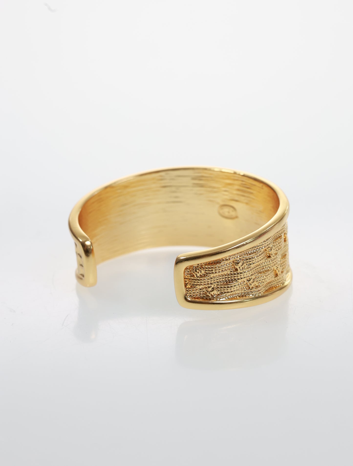 CHANEL bracelet bangle gold with XXL CC