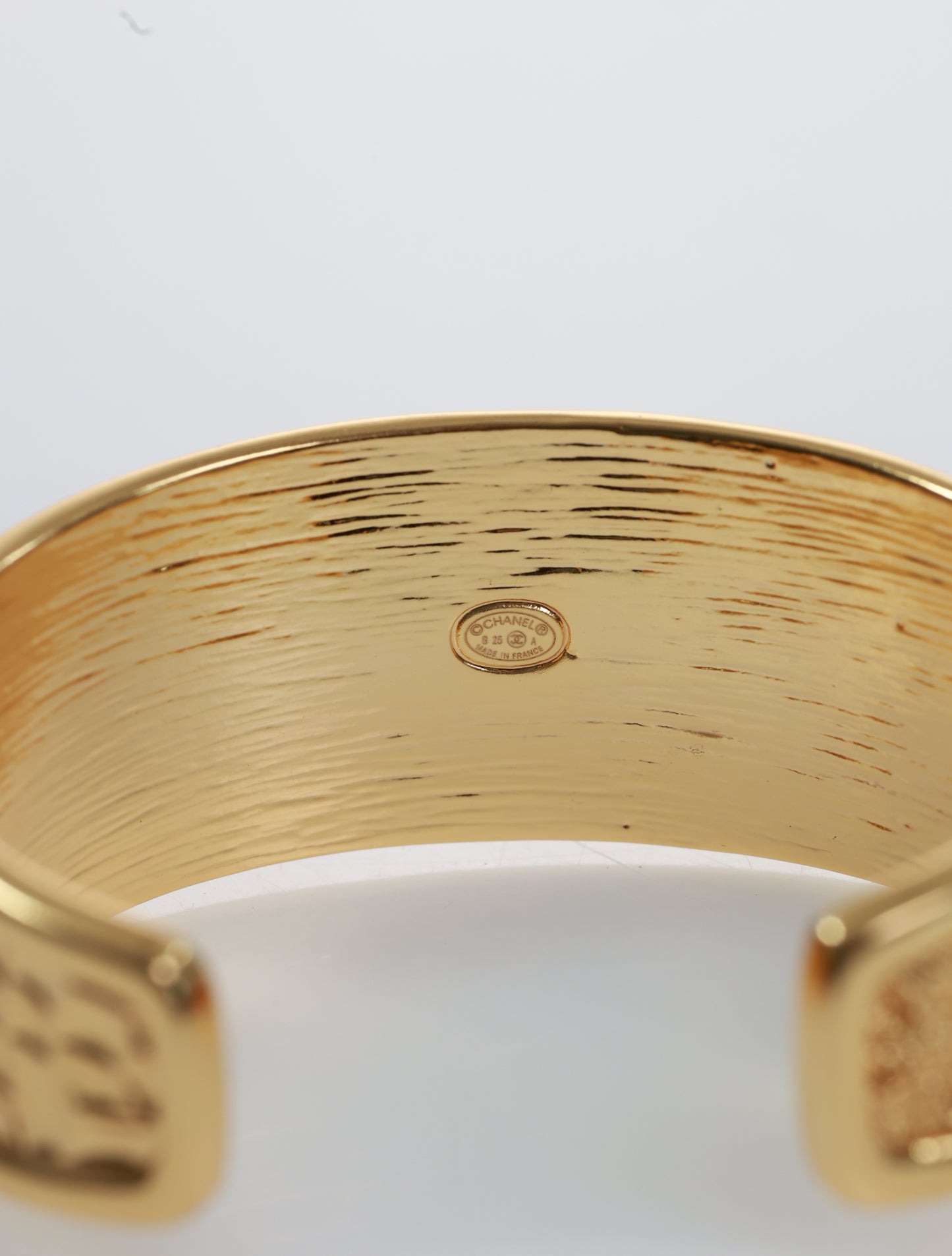 CHANEL bracelet bangle gold with XXL CC