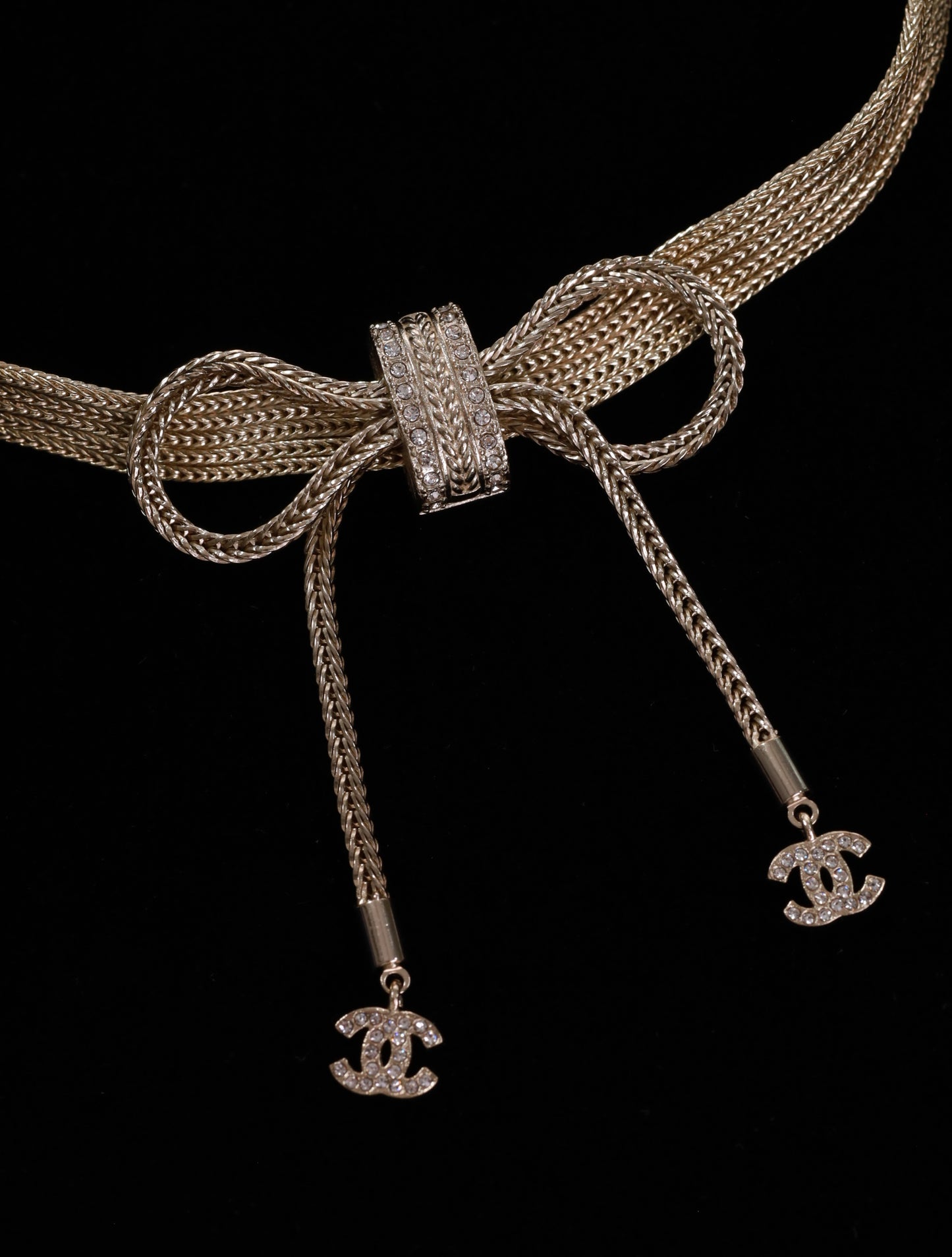 CHANEL Halskette Kette mit Schleife CC Strass