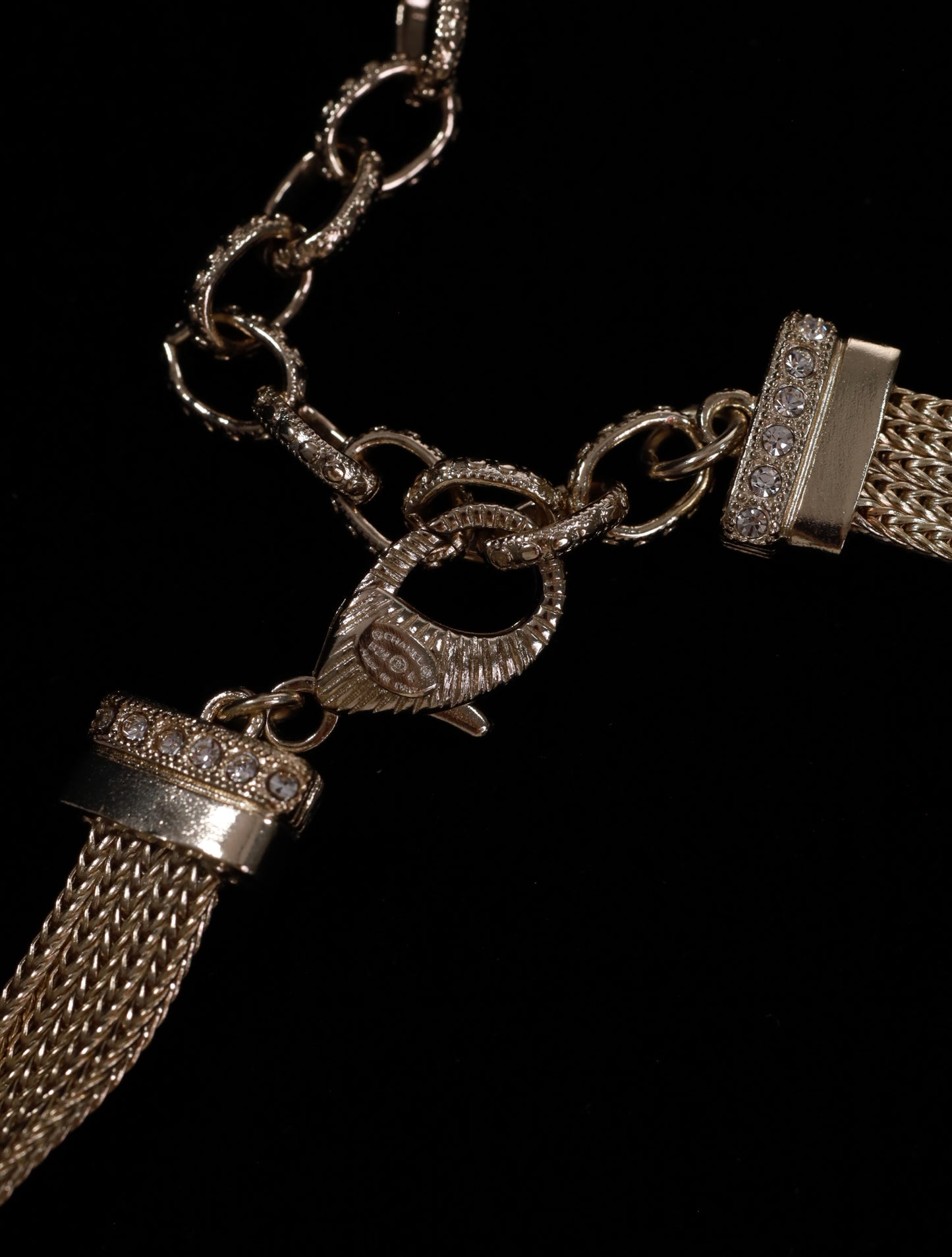 CHANEL Halskette Kette mit Schleife CC Strass