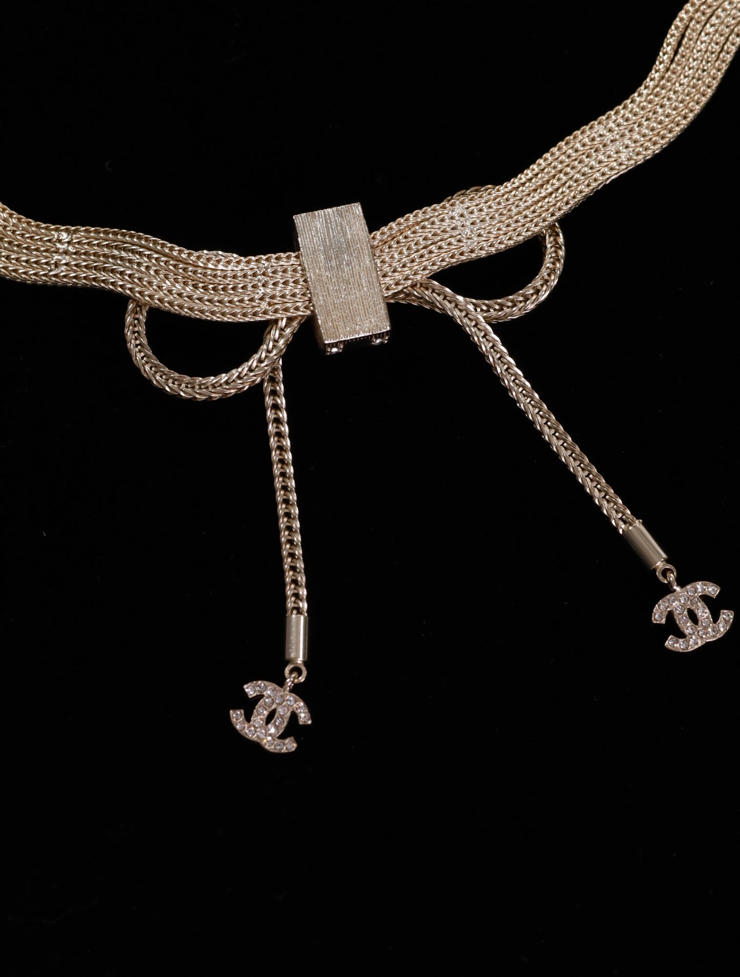 CHANEL Halskette Kette mit Schleife CC Strass