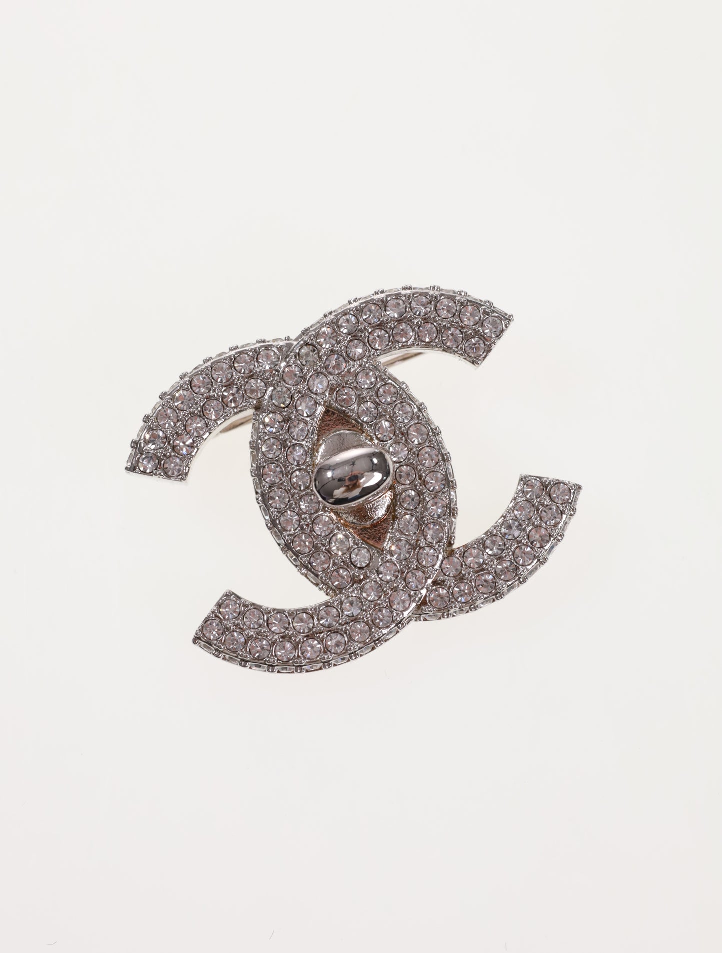 Spilla CHANEL grande CC in strass e argento