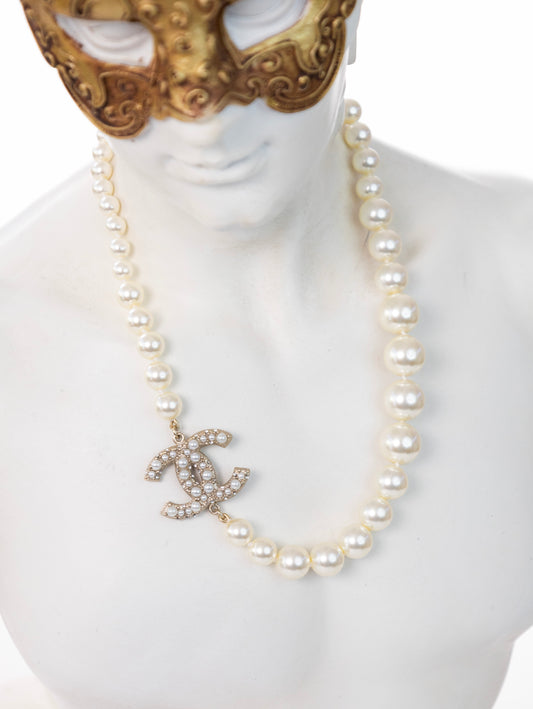 CHANEL Kette CC Halskette Collier Perlenkette