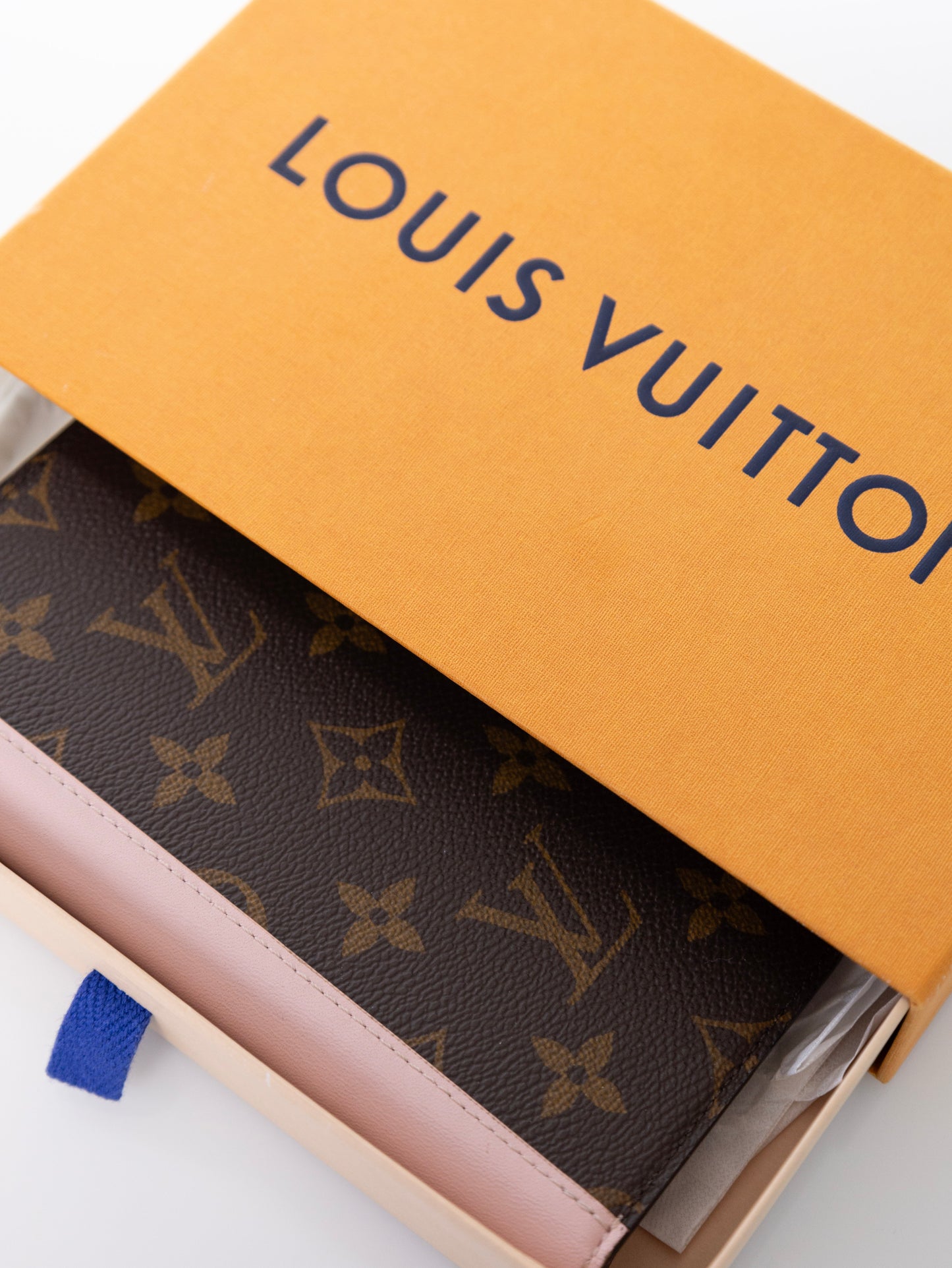 Louis Vuitton iPhone Folio Handyhülle Monogram Rose M68691