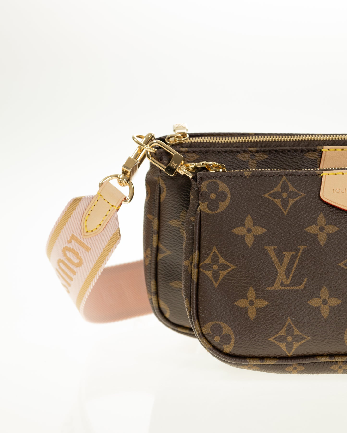 LOUIS VUITTON MULTI POCHETTE ACCESSOIRES M44840 ROSE