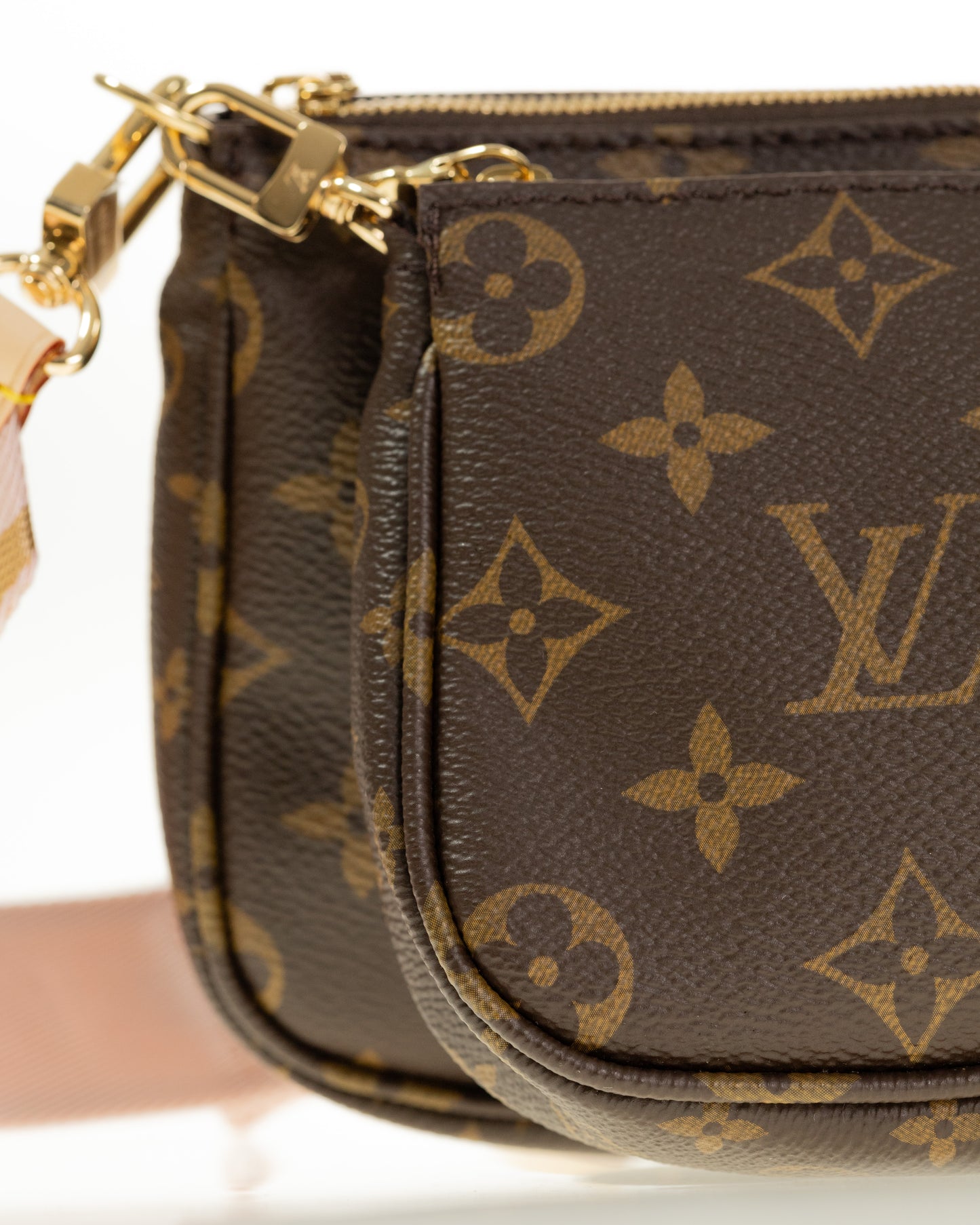 LOUIS VUITTON MULTI POCHETTE ACCESSOIRES M44840 ROSE