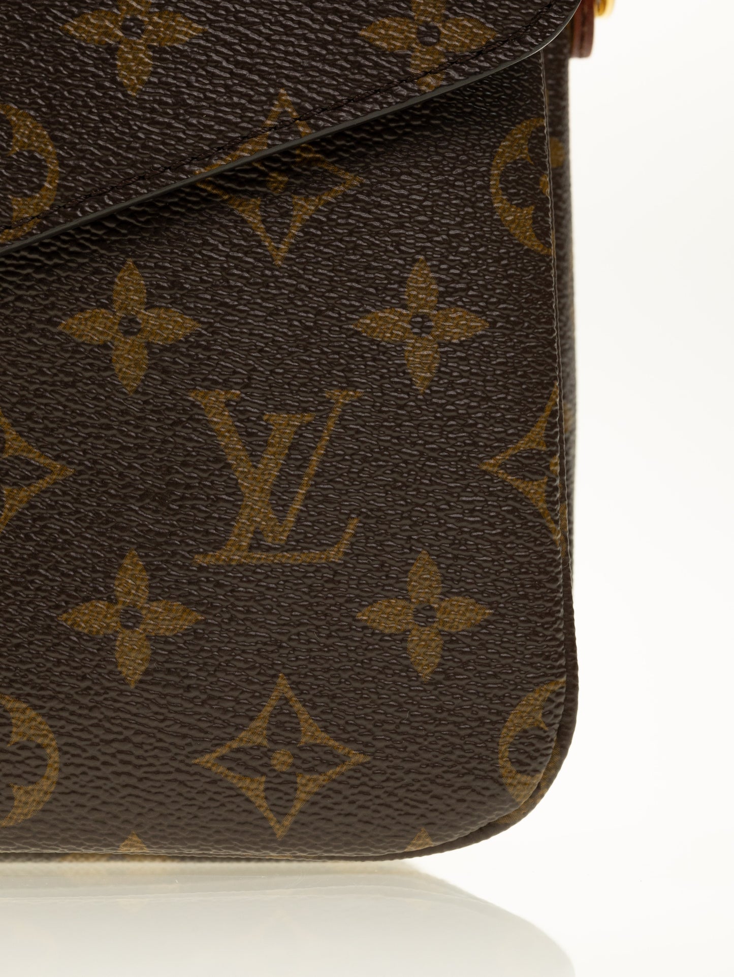 LOUIS VUITTON Pochette Metis M44875 Monogram