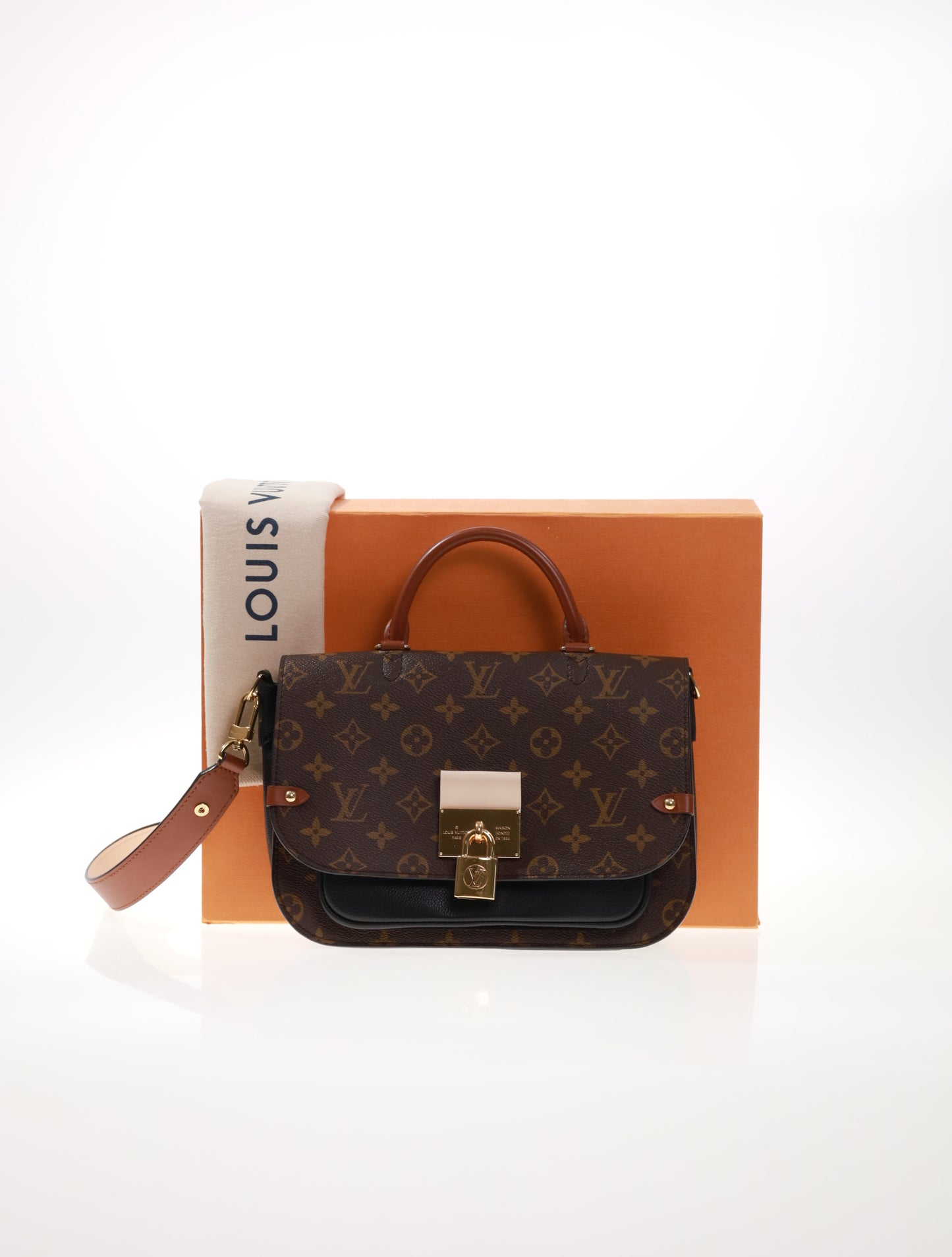 Borsa a spalla e a tracolla in maglia LOUIS VUITTON N44022 color crema