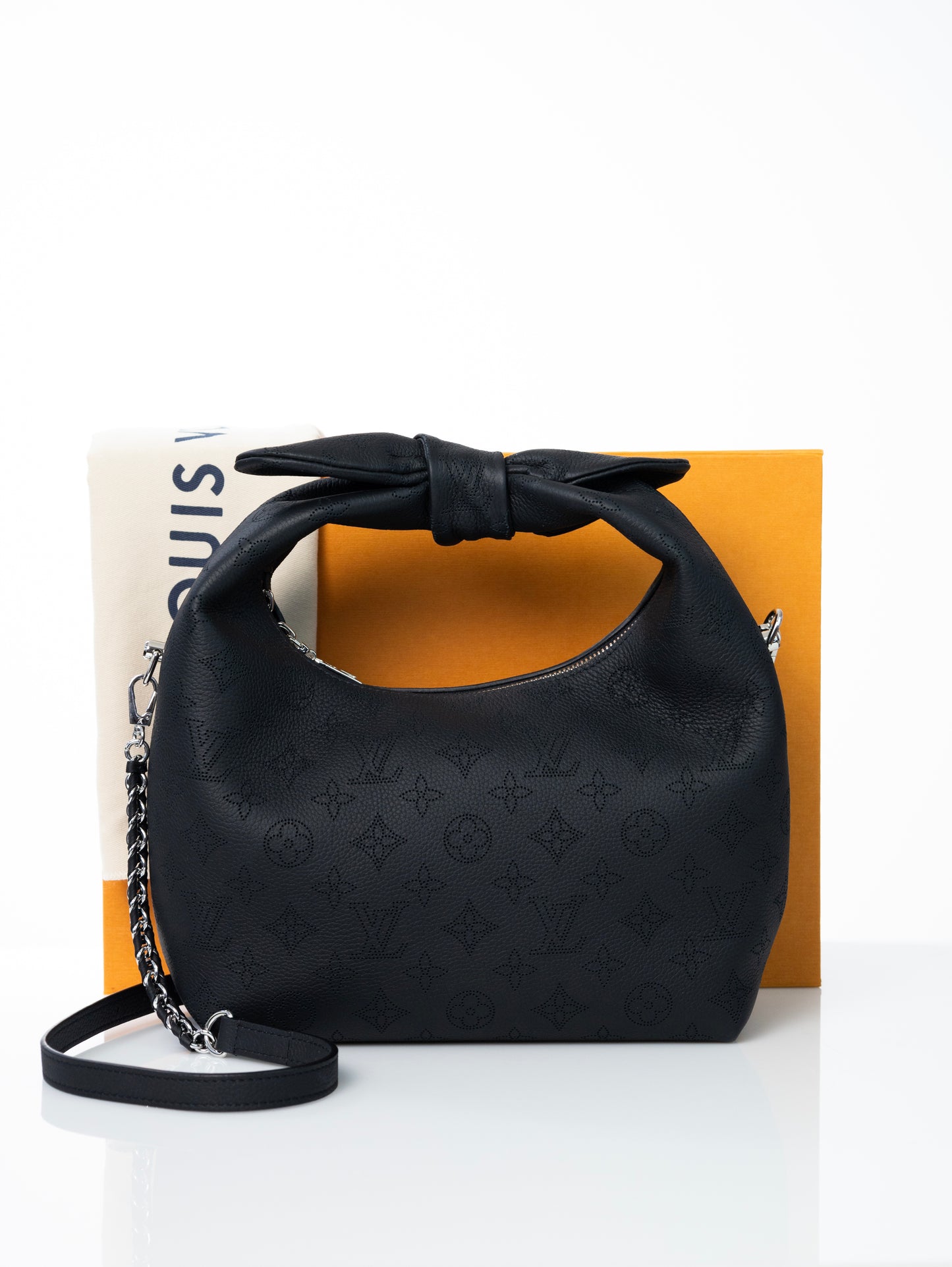 LOUIS VUITTON Perché Nodo PM Mahina Noir M20703