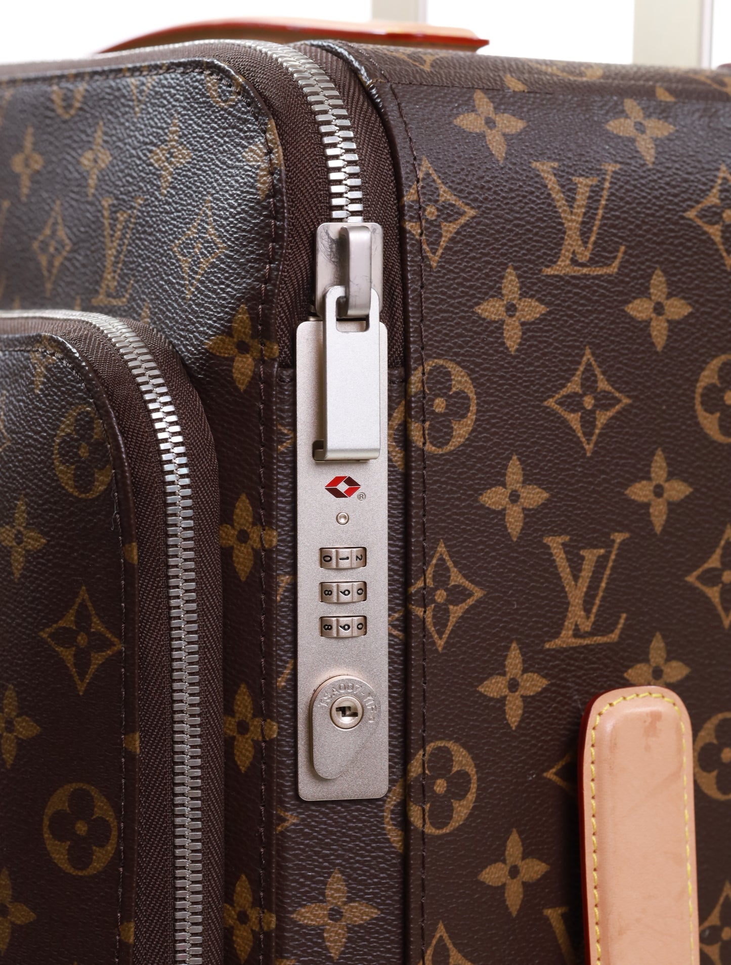 LOUIS VUITTON Koffer Pegase 55 Monorgam