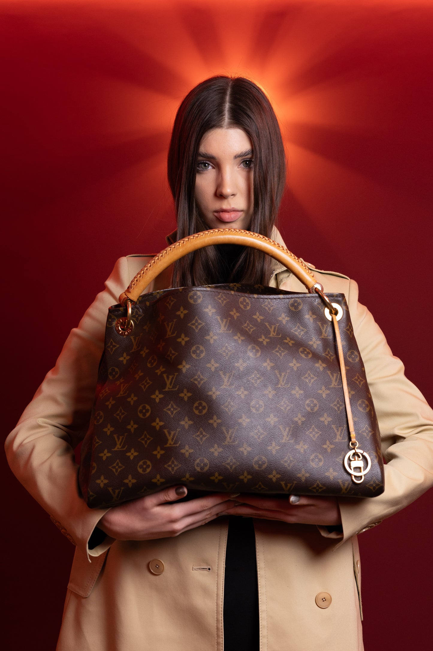 LOUIS VUITTON Artsy MM Monogram Braun