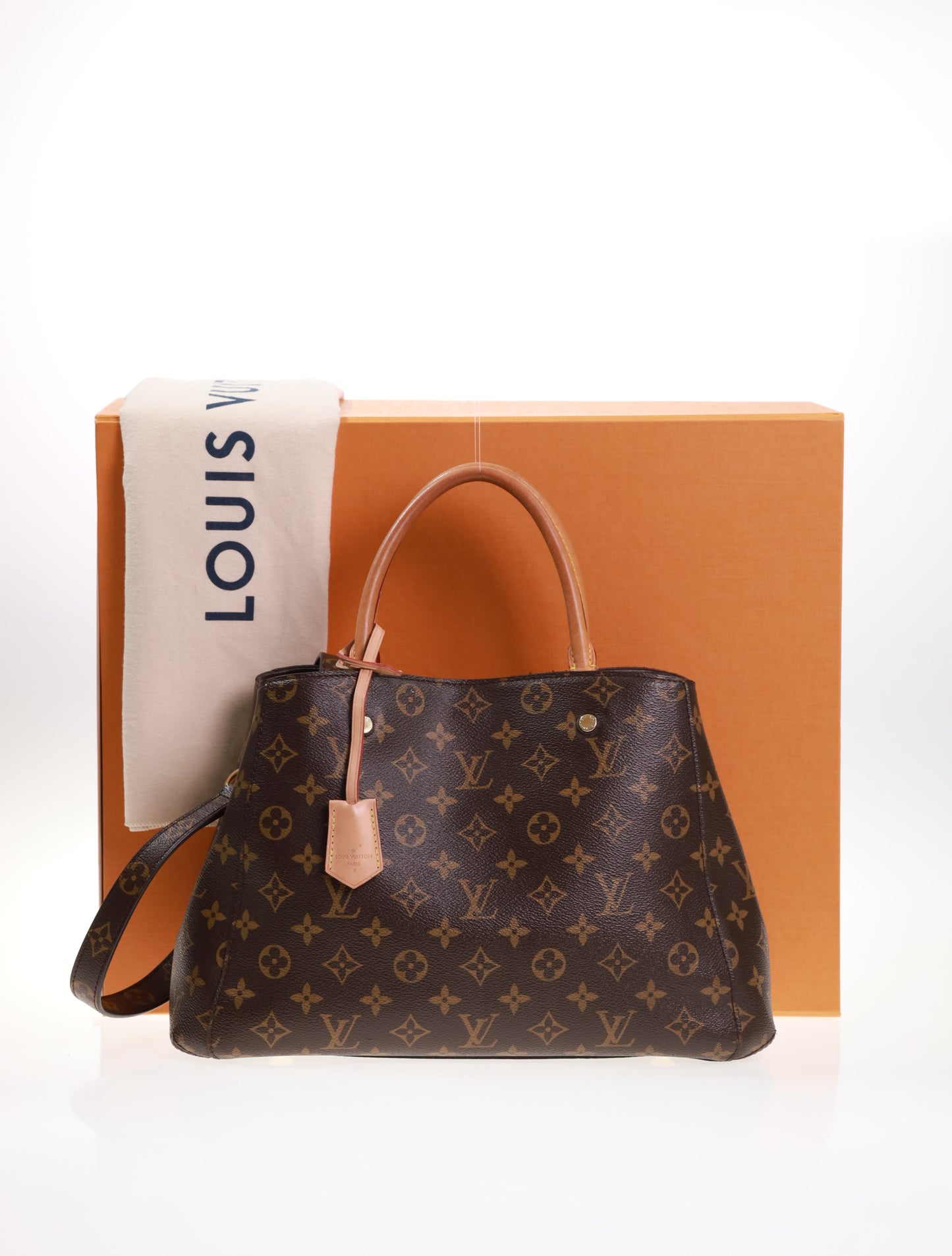 LOUIS VUITTON Montaigne MM Monogram M41056