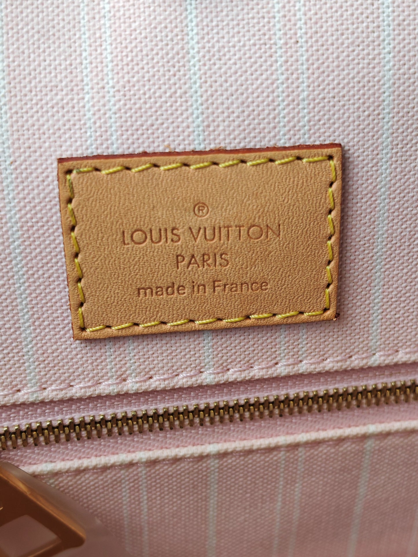 LOUIS VUITTON ONTHEGO GM ROSE BY THE POOL